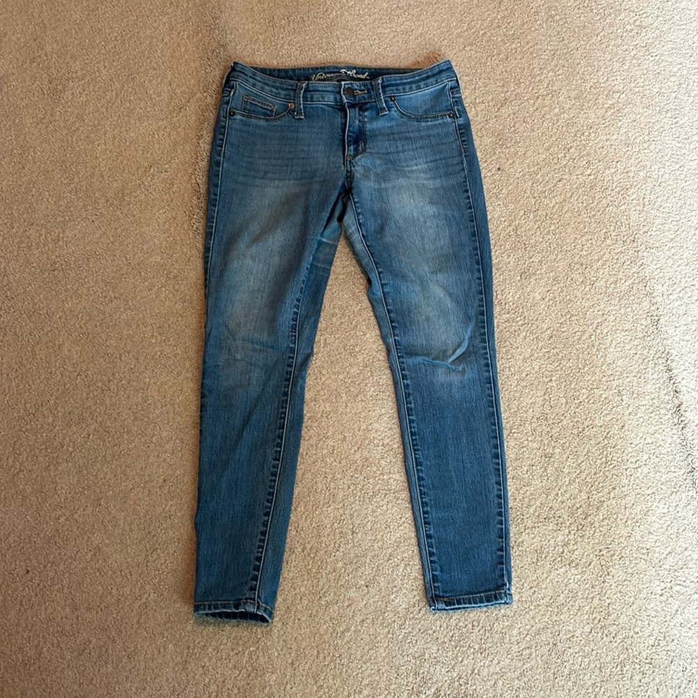 Women’s SZ 4/27S Universal Thread Blue Jeggings